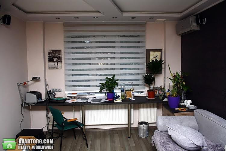 Sell 4-room apartment. Киев,  Тростянецкая — photo 8