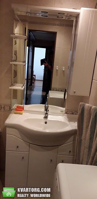 Rent out 2-room apartment. Львов, Патона — photo 7