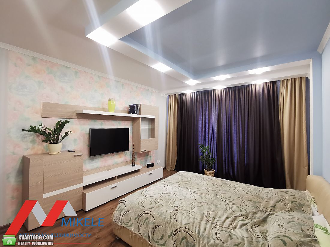 Sell 3-room apartment. Киевская обл., Леси Украинки — photo 1