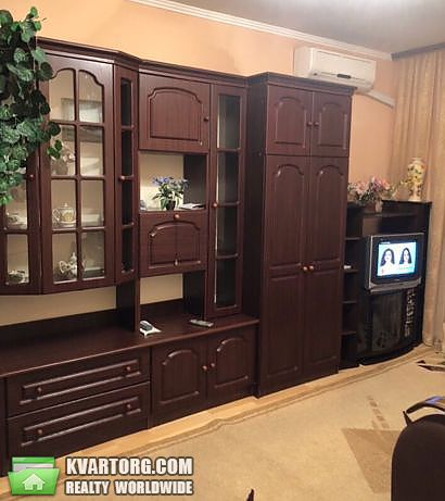Rent out 1-room apartment. Киев,  Героев Днепра — photo 1