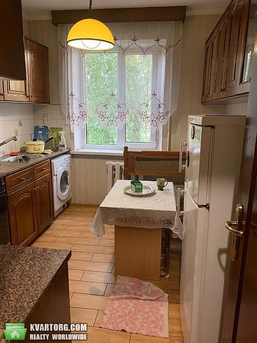Sell 3-room apartment. Киев,  Дегтяревская — photo 1