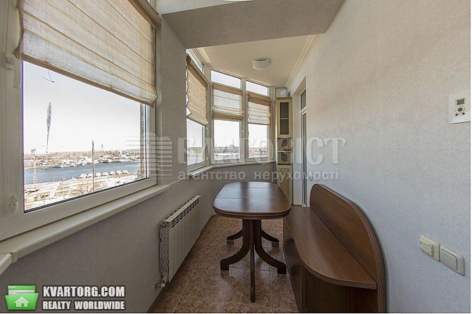 Sell 3-room apartment. Киев,  Почайнинская — photo 9
