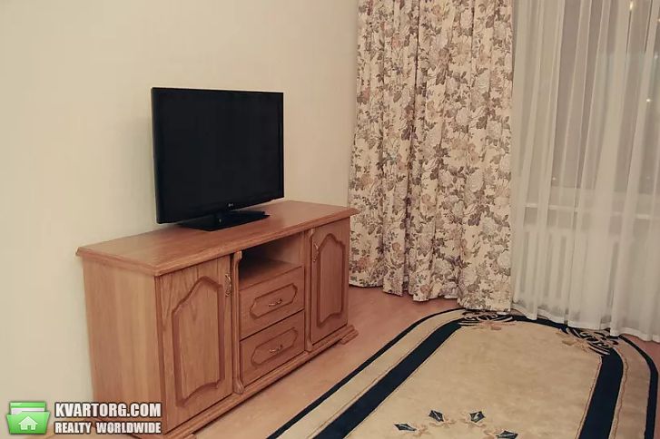 Rent out 2-room apartment. Киев, Большая Васильковская — photo 3