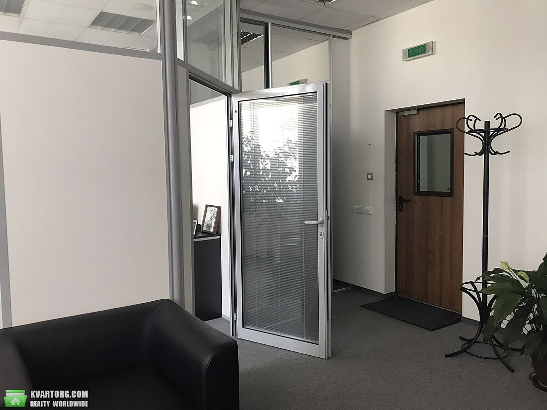 Rent out office. Киев,  Ильинская — photo 1
