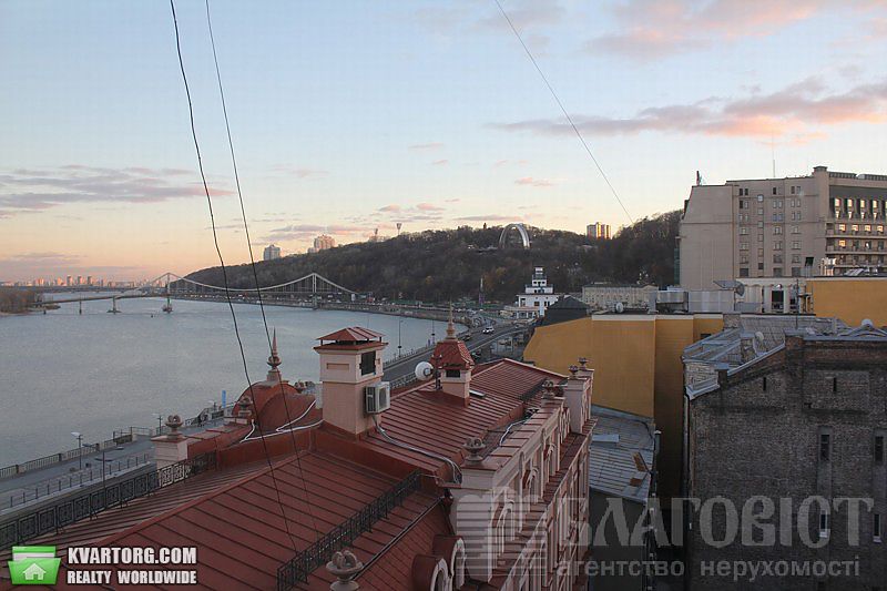 Sell 2-room apartment. Киев,  Набережно-Крещатикская — photo 1