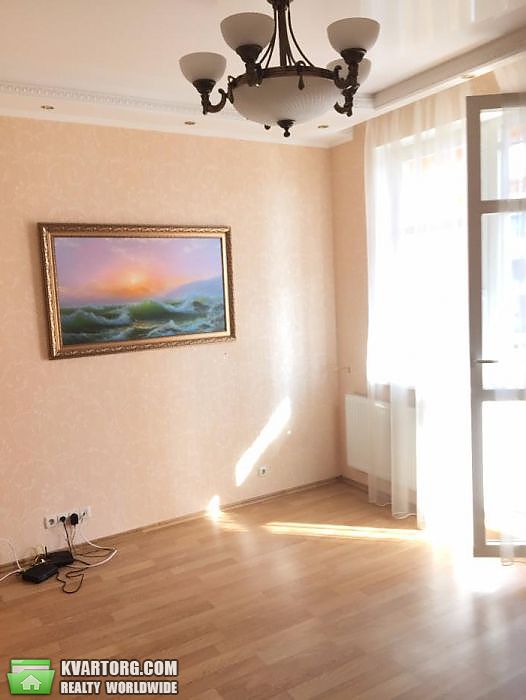 Rent out 3-room apartment. Киев,  Щорса — photo 5
