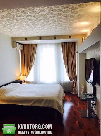 Rent out 3-room apartment. Киев,  Паньковская — photo 4