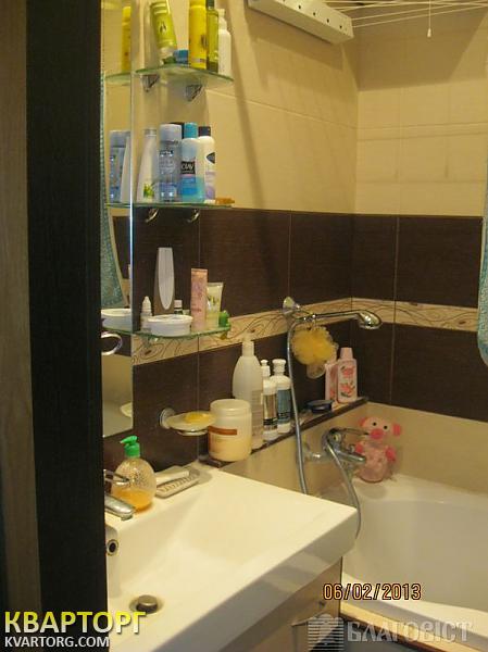Sell 2-room apartment. Киев,  Почайнинская — photo 7