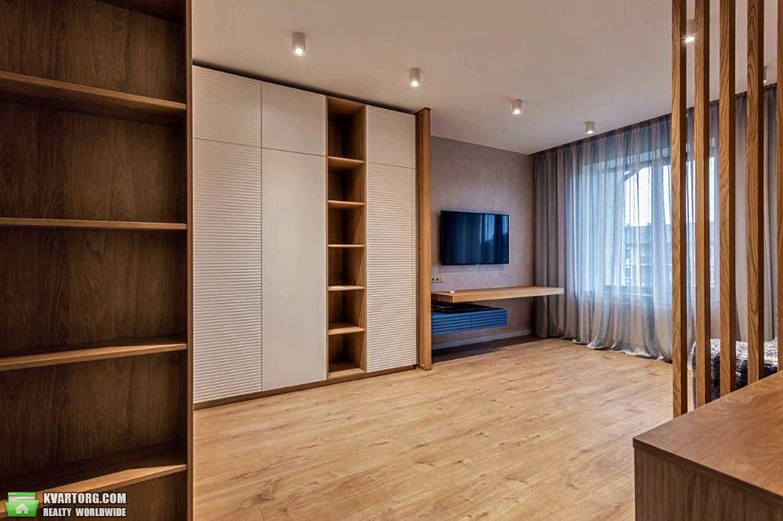 Rent out 4-room apartment. Киев, абрикосовая — photo 4