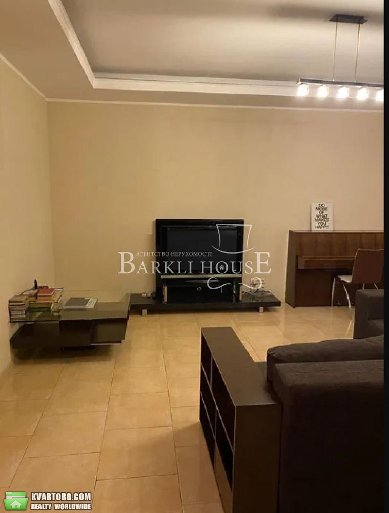Rent out 2-room apartment. Киев,  Черновола — photo 2