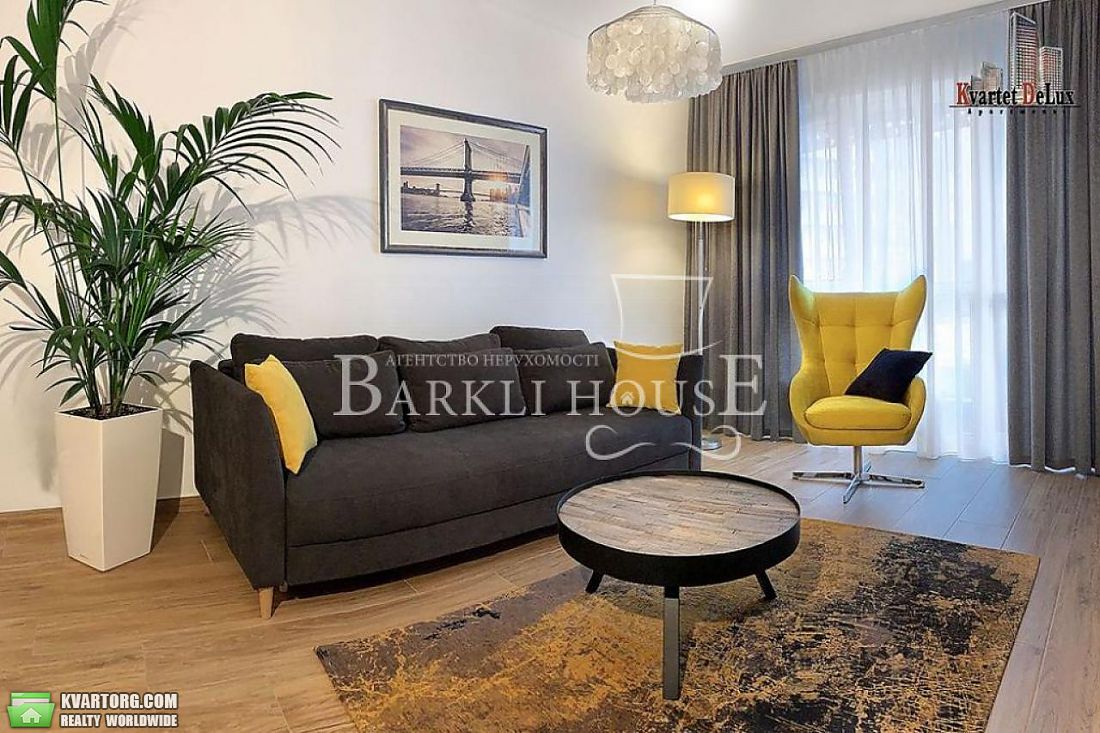 Rent out 2-room apartment. Киев,  Липковского — photo 1