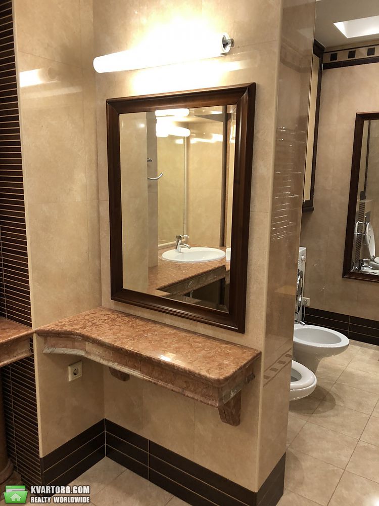 Rent out 5-room apartment. Киев,  Старонаводницкая — photo 9