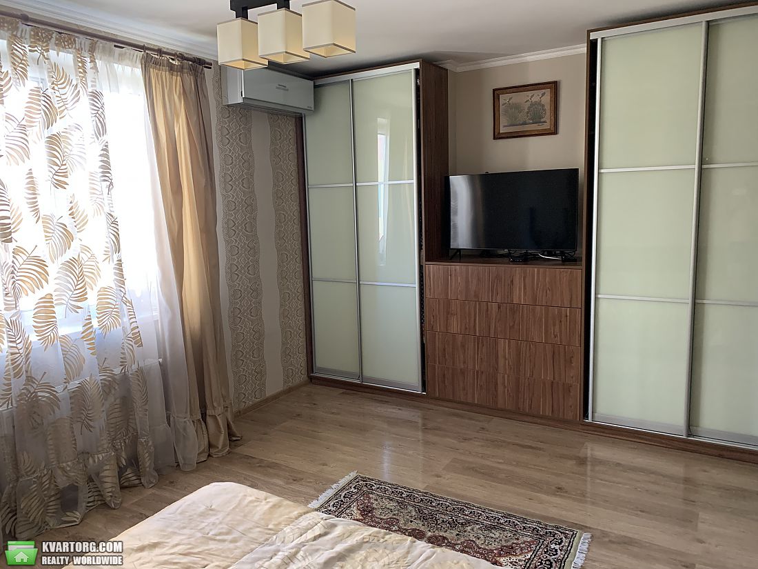 Sell 2-room apartment. Киев,  Моторный пер — photo 2