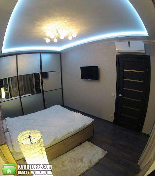 Rent out 2-room apartment. Киев, Леси Украинки бул — photo 3