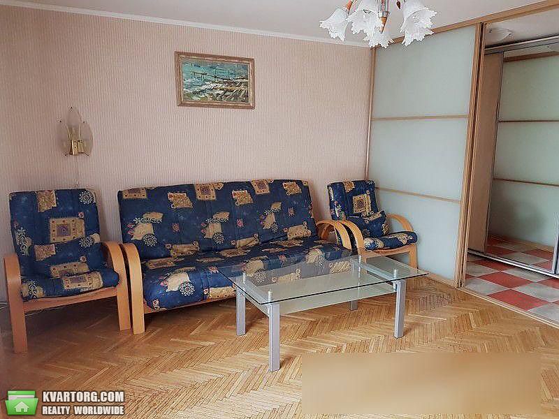 Rent out 2-room apartment. Киев,  Мечникова — photo 1