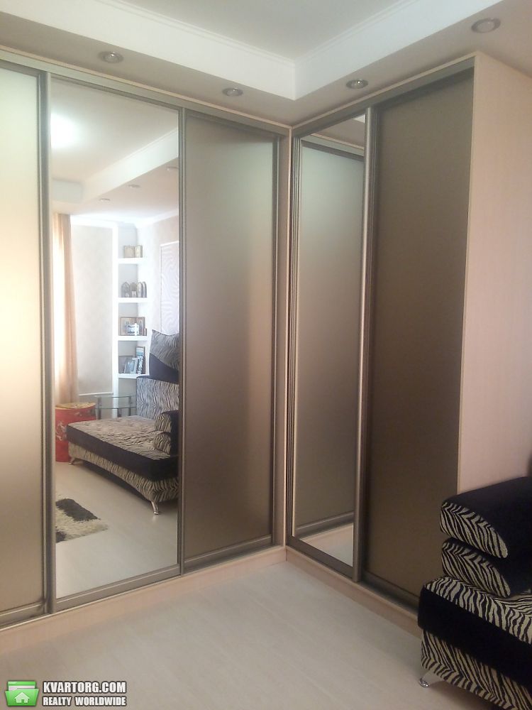 Sell 2-room apartment. Донецк,  Университетская — photo 4