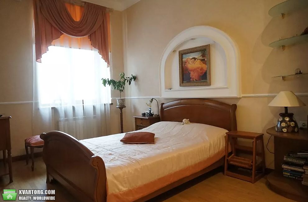 Rent out 3-room apartment. Киев,  Богдана Хмельницкого — photo 2