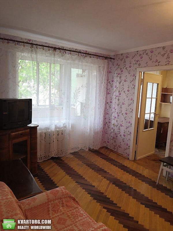 Rent out 2-room apartment. Киев,  Отрадный пр — photo 2