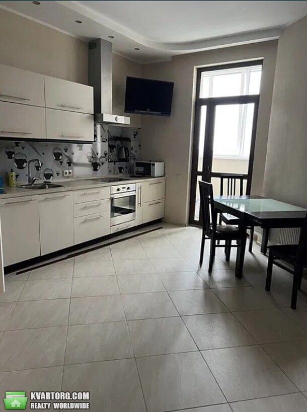 Rent out 1-room apartment. Киев, Коновальца — photo 2