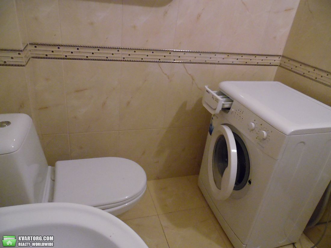 Rent out 2-room apartment. Киев,  Пчелки — photo 9