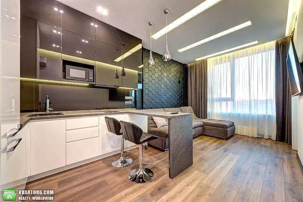 Rent out 2-room apartment. Киев, Деловая — photo 10