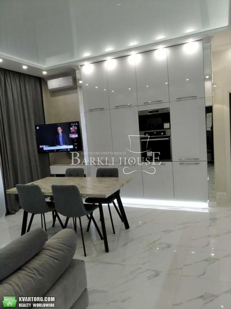 Rent out 2-room apartment. Киев,  Заречная — photo 2