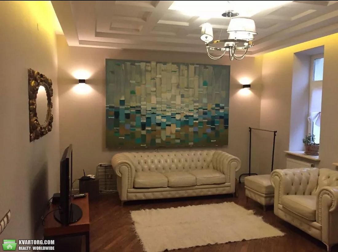 Rent out 2-room apartment. Киев,  Дмитриевская — photo 1