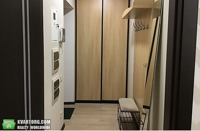 Rent out 1-room apartment. Киев,  Большая Житомирская — photo 9