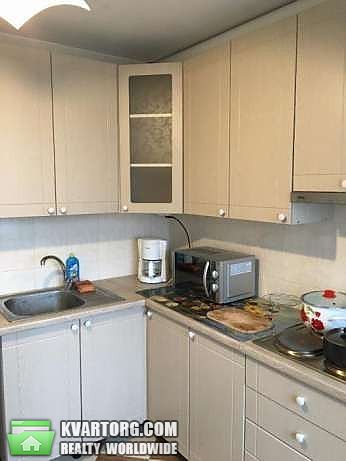 Rent out 1-room apartment. Киев,  Стадионная — photo 4