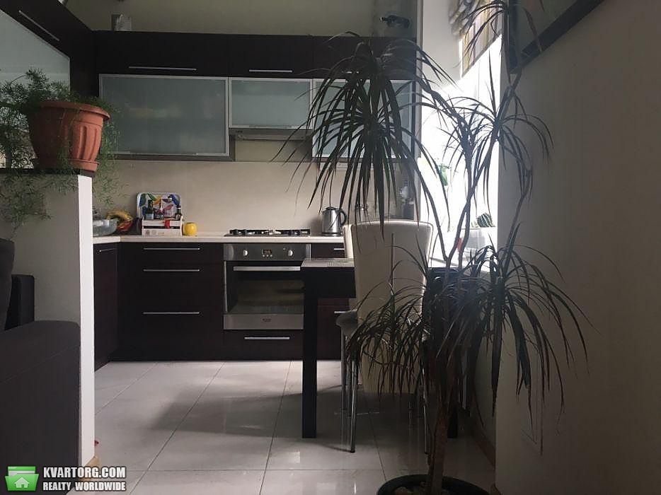 Rent out 3-room apartment. Киев, Коновальца — photo 3
