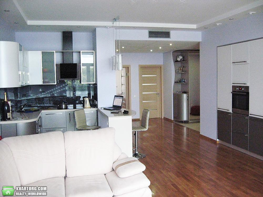 Rent out 3-room apartment. Киев,  Окипной — photo 3