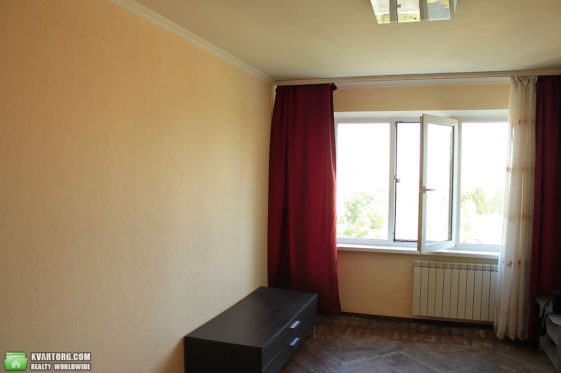 Sell 2-room apartment. Киев,  Жмеринская — photo 1