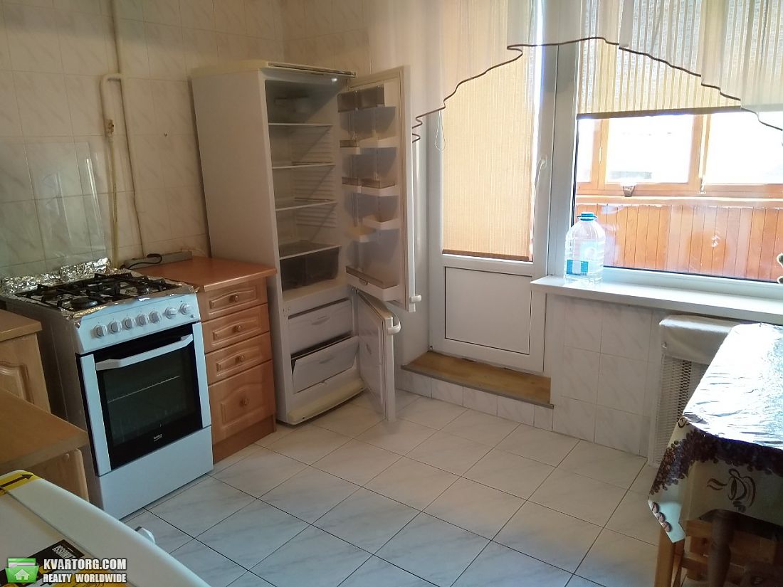 Rent out 2-room apartment. Киев, Малышка — photo 4