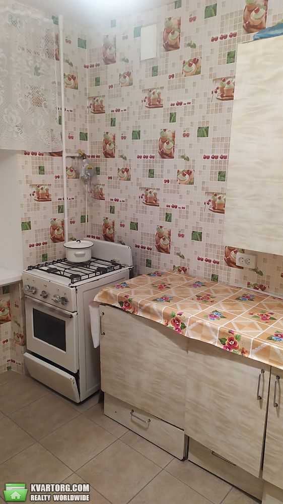 Rent out 1-room apartment. Киев,  Машиностроительная — photo 2