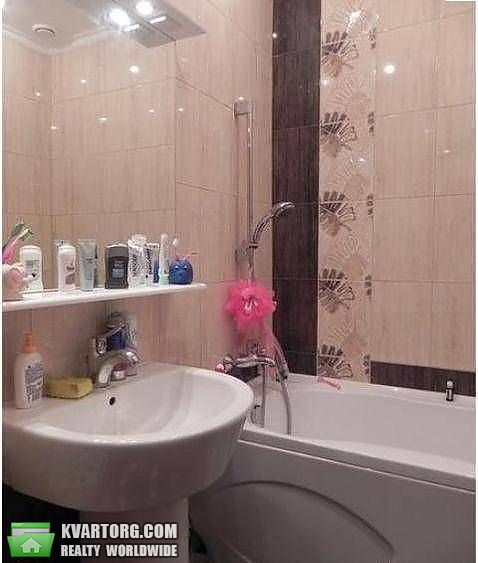 Rent out 2-room apartment. Киев,  Чавдар — photo 7