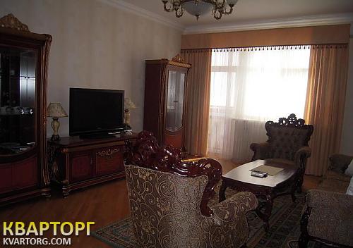 Rent out 2-room apartment. Киев,  Щорса — photo 2