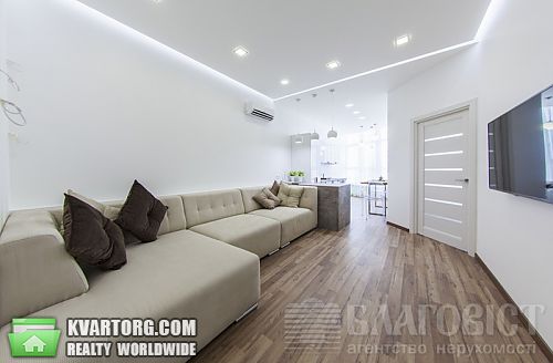 Sell 1-room apartment. Киев, Жилянская — photo 1