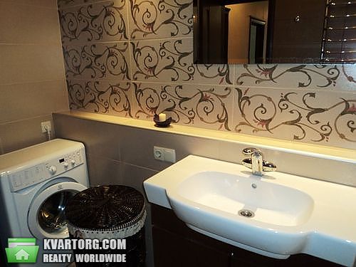 Rent out 3-room apartment. Киев,  Дмитриевская — photo 8