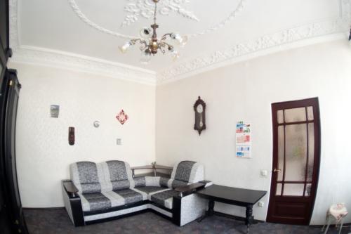 Rent out 2-room apartment. Одесса, Вера Холодная, 1 — photo 1