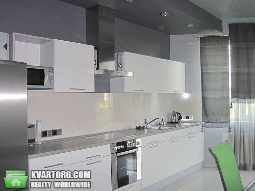 Rent out 2-room apartment. Киев, Механизаторов — photo 1