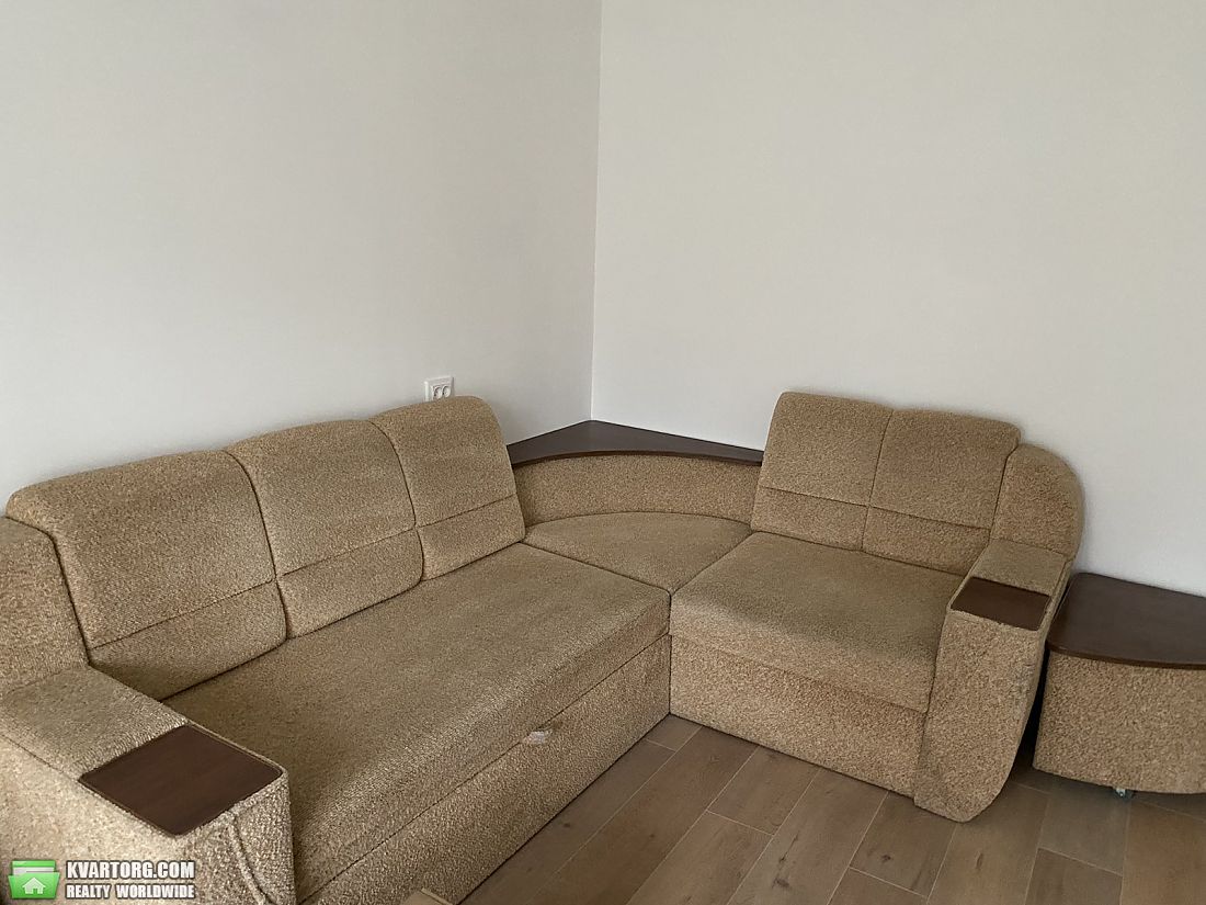 Rent out 2-room apartment. Киев,  Драгомирова — photo 8