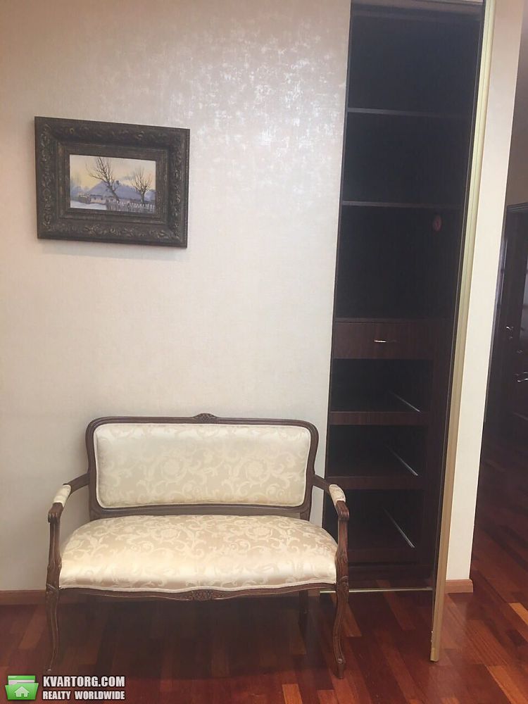Rent out 4-room apartment. Киев,  Старонаводницкая — photo 3