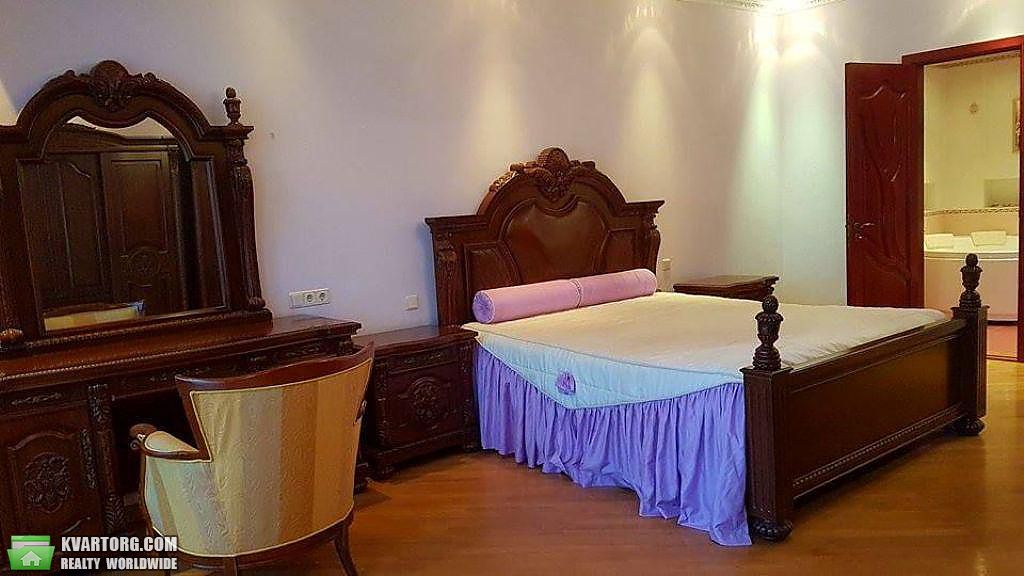 Rent out 4-room apartment. Киев,  Павловская — photo 4