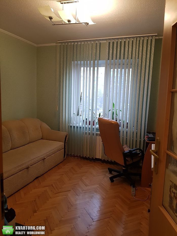 Sell 2-room apartment. Киев, Иорданская — photo 1