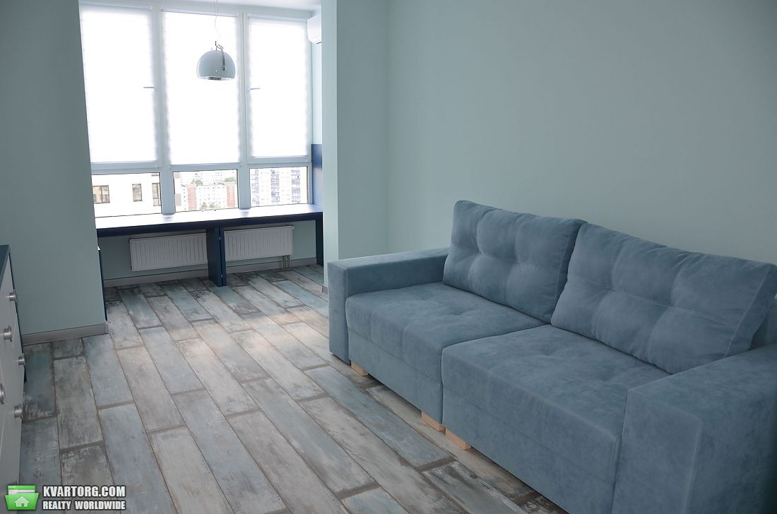 Rent out 1-room apartment. Киев, Маршала Конева — photo 1