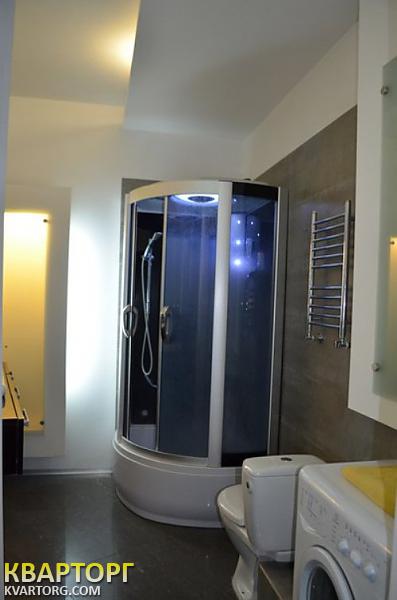 Sell house. Киев,  Квитки-Основьяненко — photo 3
