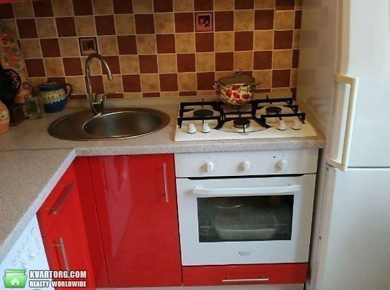 Sell 2-room apartment. Киев, Иорданская — photo 1