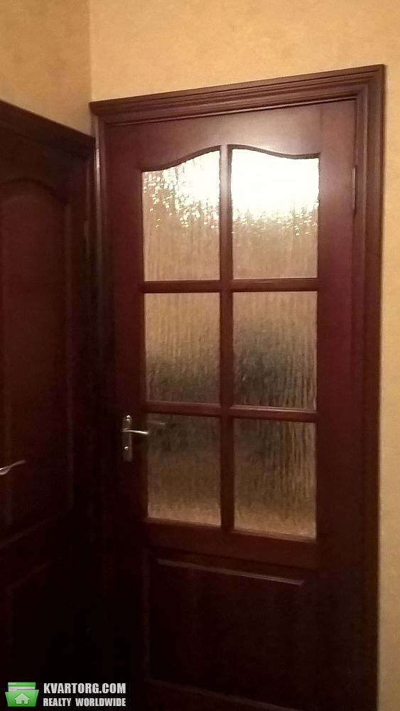 Rent out 3-room apartment. Киев,  Автозаводская — photo 4