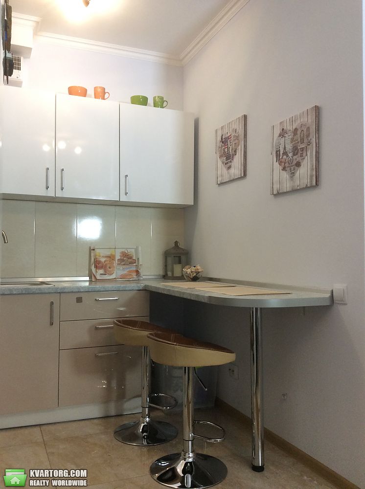 Rent out 1-room apartment. Киев, Регенераторна — photo 7