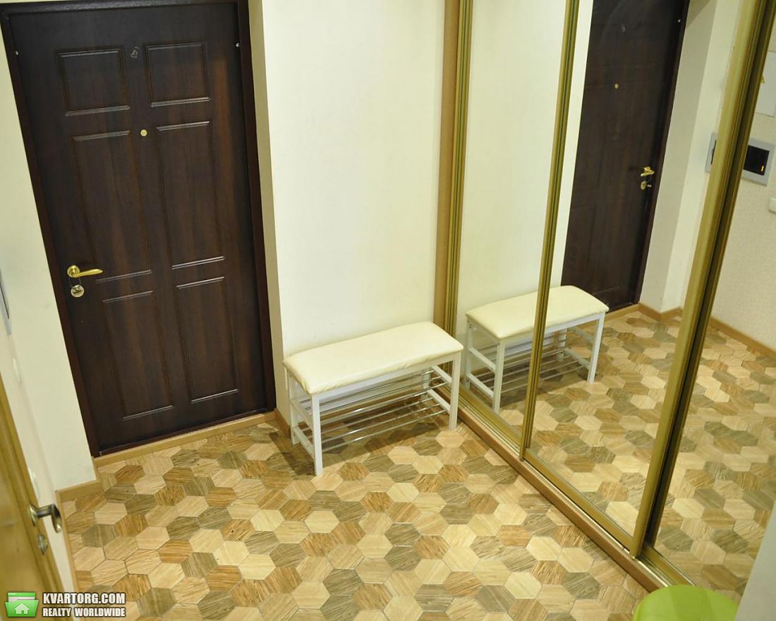 Rent out 3-room apartment. Киев,  Шамрыло — photo 5